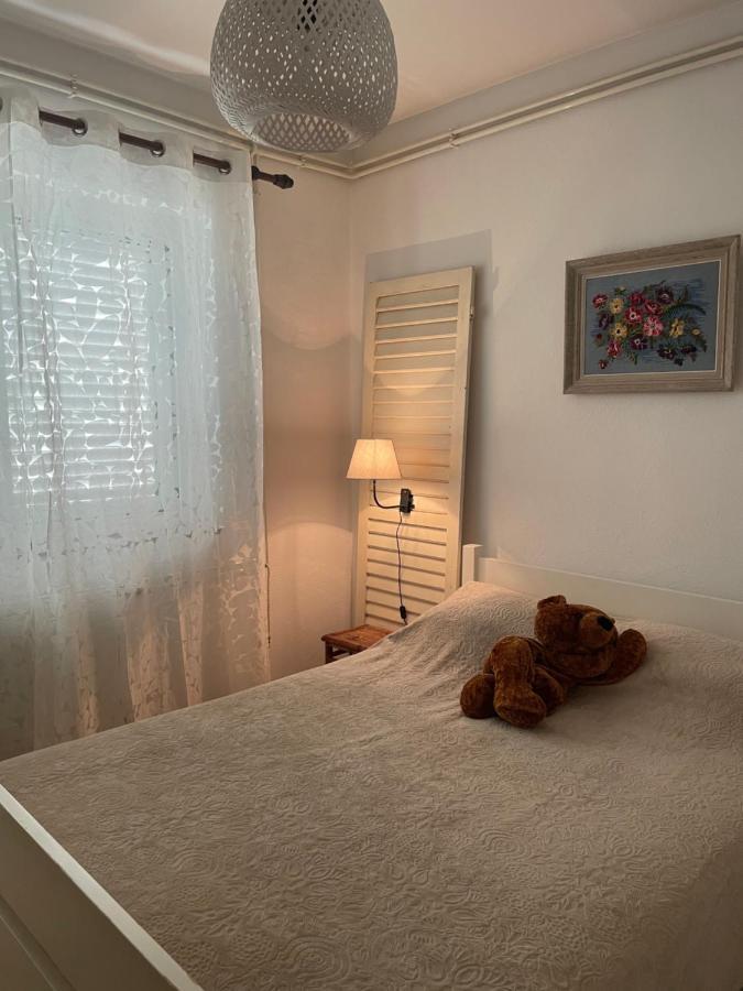 Mare I Kate Apartmani Tribalj Exterior foto